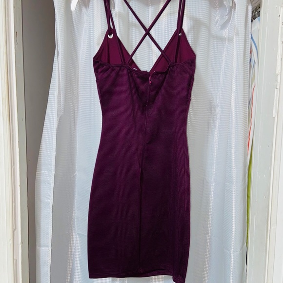 Dress - Picture 2 of 4